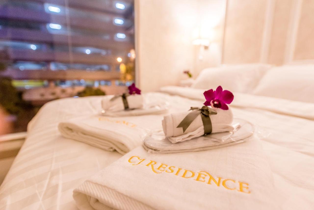 Cj Residence - Opposite Public Bank Centre Point 코타키나발루 외부 사진