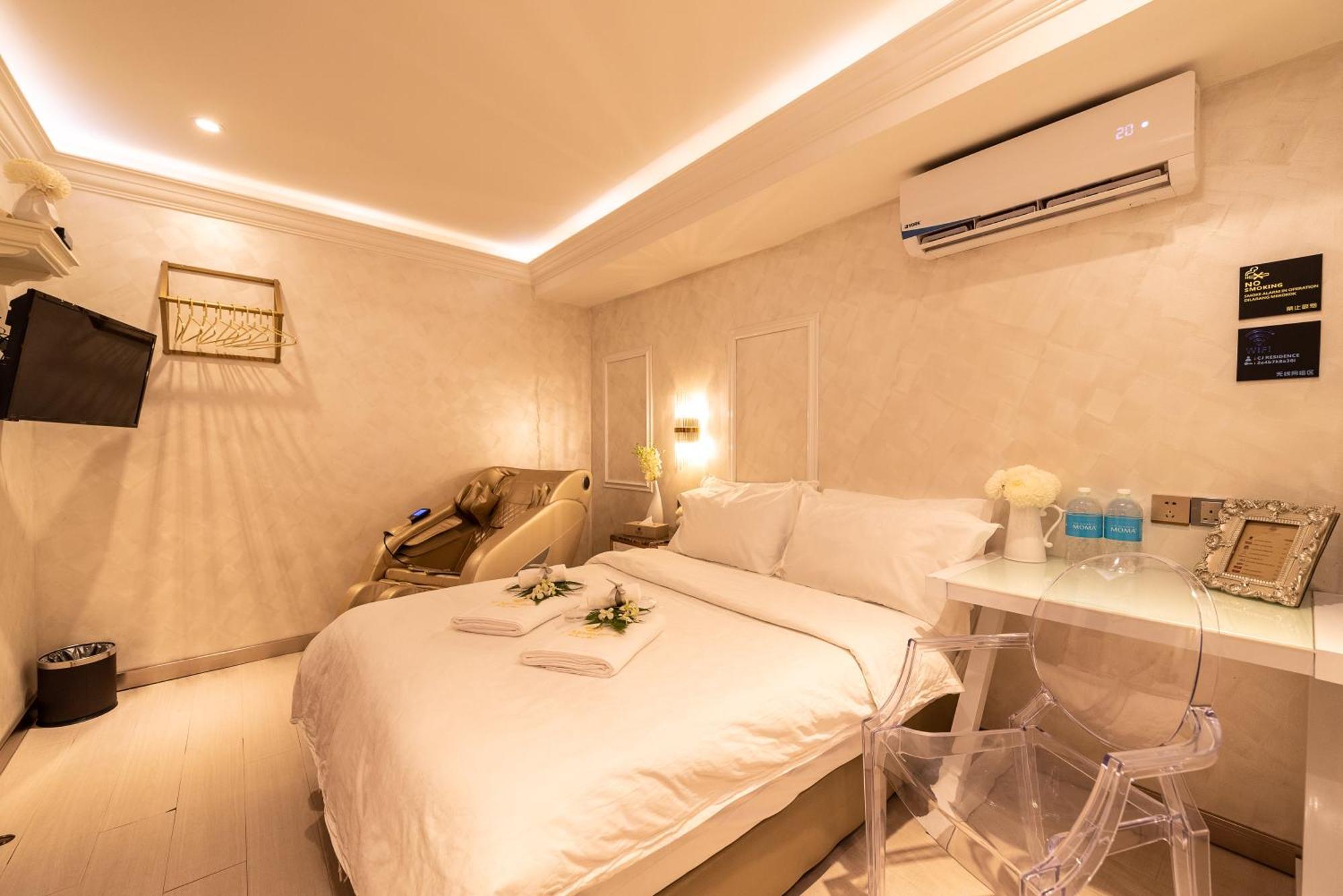 Cj Residence - Opposite Public Bank Centre Point 코타키나발루 외부 사진